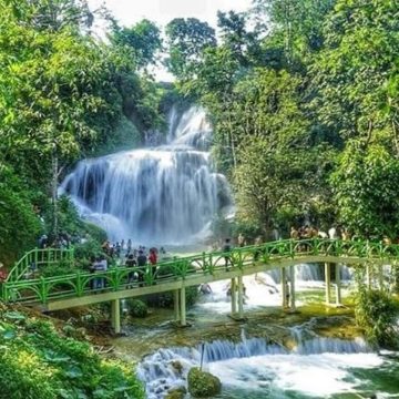 du lịch thác thăng thiên hòa bình